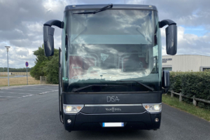 Transport Vip DSA : Van Hool T15 de 50 places avec chauffeur privé