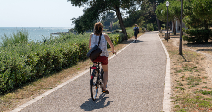 Tourisme La Rochelle : transport en bus haut de gamme avec Driver Service Agency