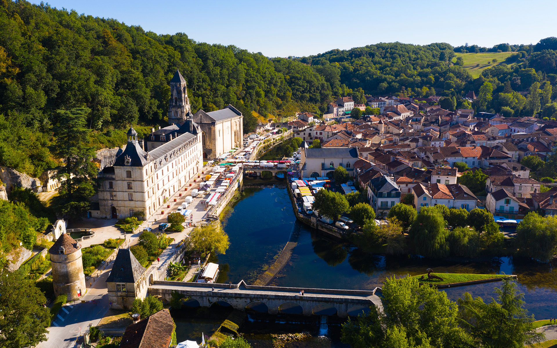 Tourisme Brantome en bus VIP avec DSA (Driver Service Agency)